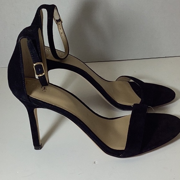 Allie Suede Sandal Note: New without Box - Picture 8 of 12